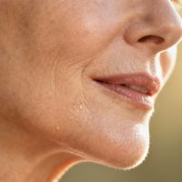 熟龄肌伪素颜妆容怎么选？关键看这4点