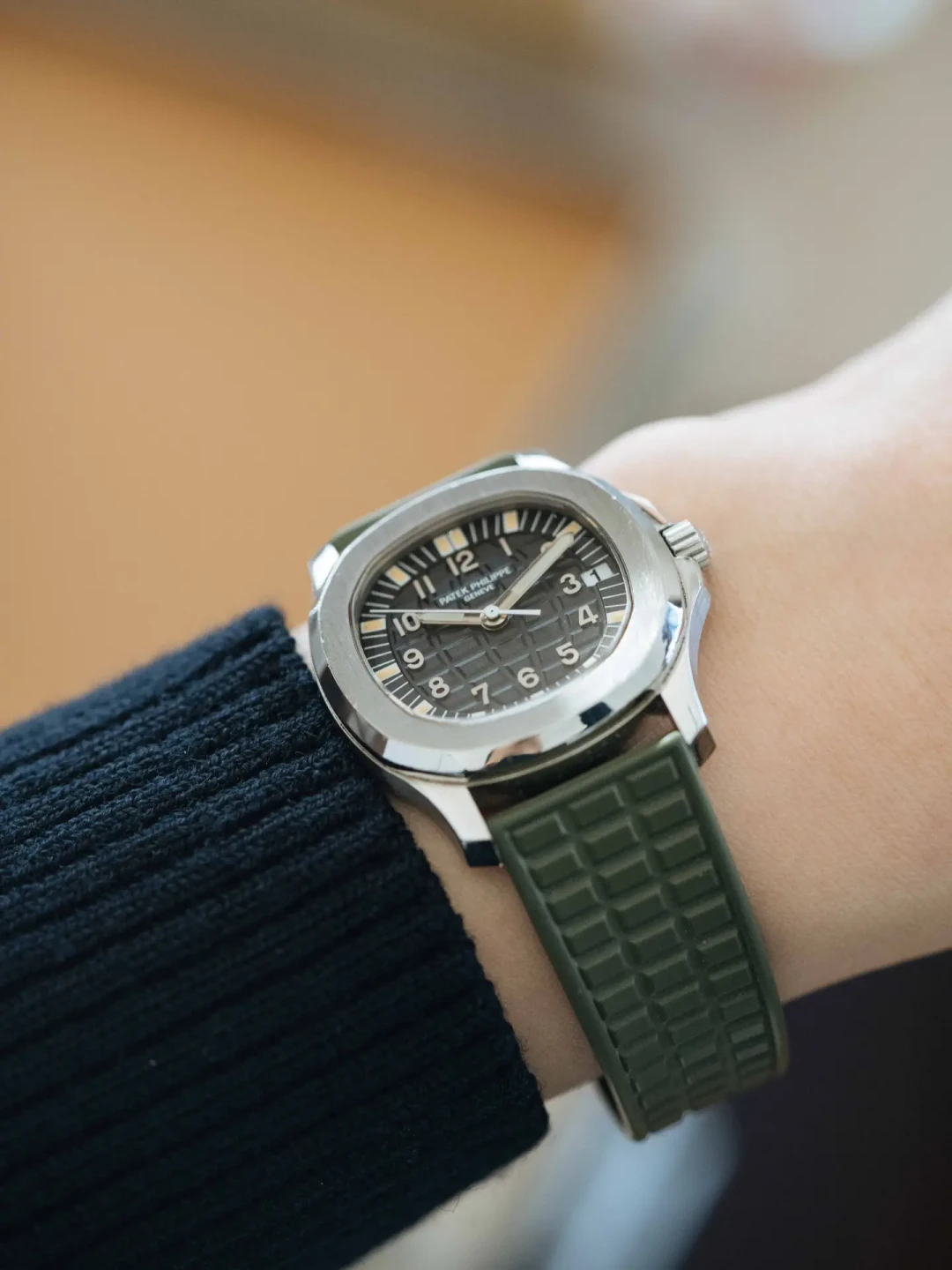 Aquanaut 5066 一枚源于军事灵感的叛逆杰作