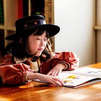 国产绘本怎么选？这5个维度帮你避开雷区，精准匹配孩子需求