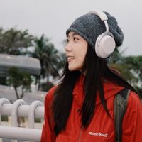 很多人冲锋衣不穿北面、骆驼！这3个品牌小众不撞款，很有辨识度