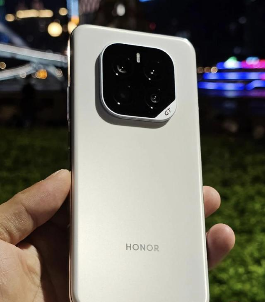 买荣耀别盲选:这4 款被称“信号小钢炮”,16+512GB 一步到位,生活通勤全稳了~