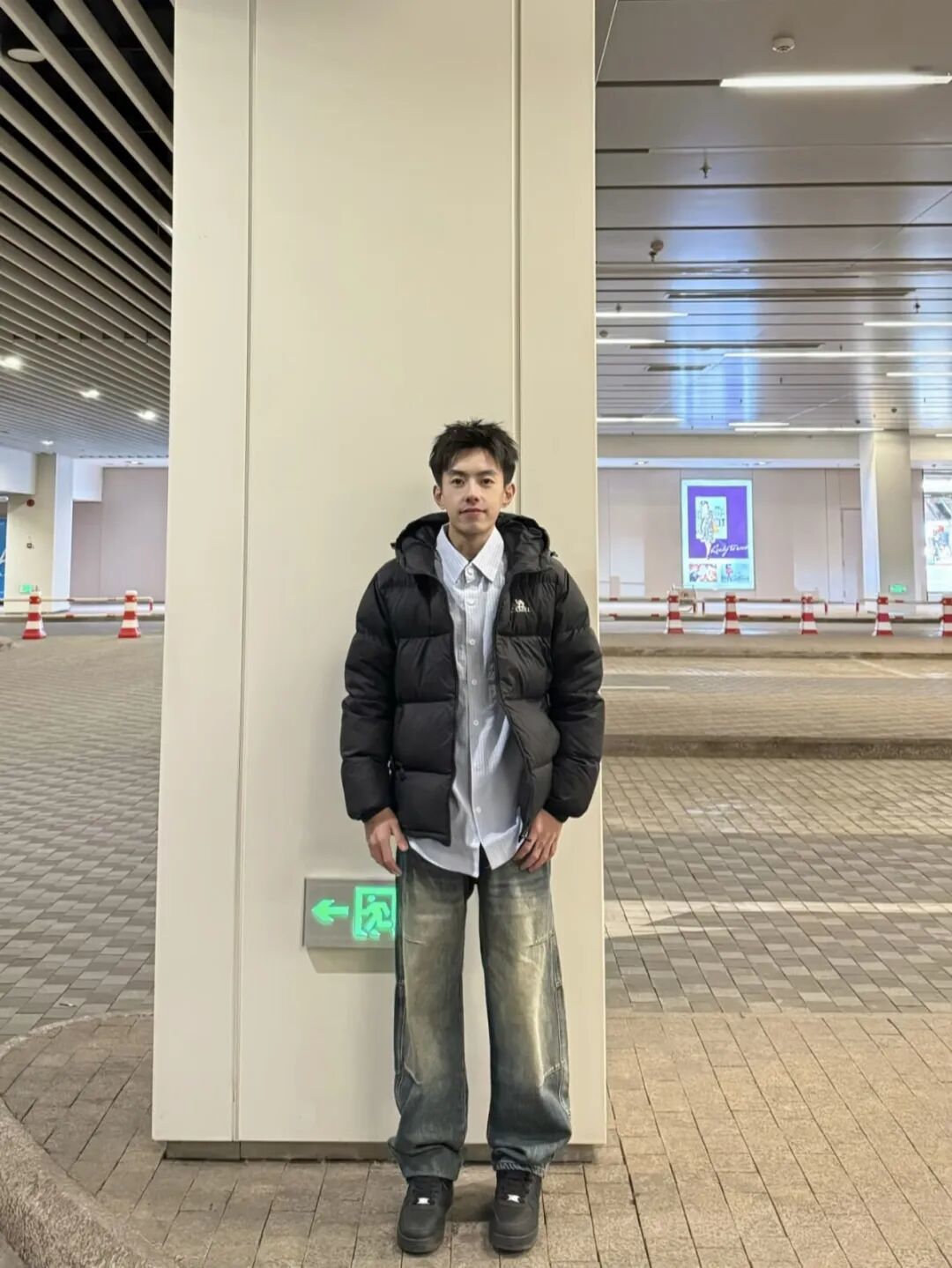 男生冬日保命穿搭|黑羽绒服也能穿出少年感