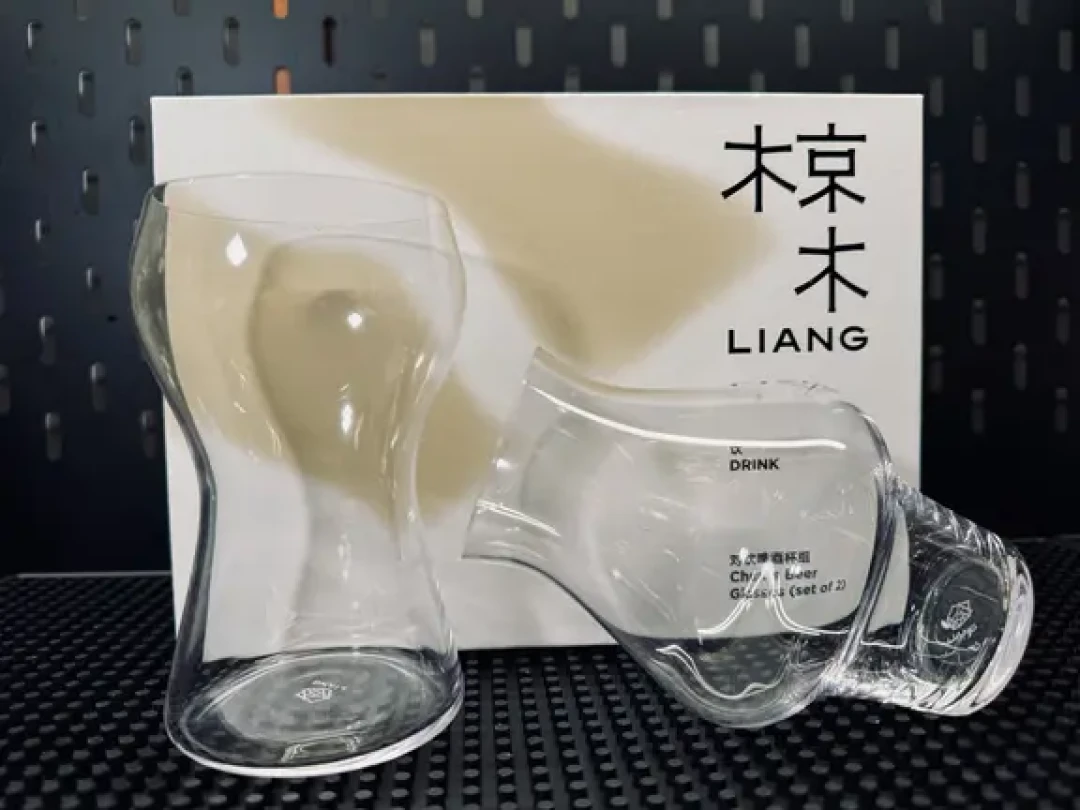 为精酿而生,一对会“拥抱”的酒杯🍺