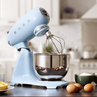 当SMEG Stand Mixer邂逅树莓杏仁甜甜圈：一场味蕾与科技的奇妙碰撞