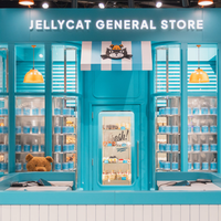 为什么中国年轻人，突然开始为一只英国毛绒玩具疯狂买单？