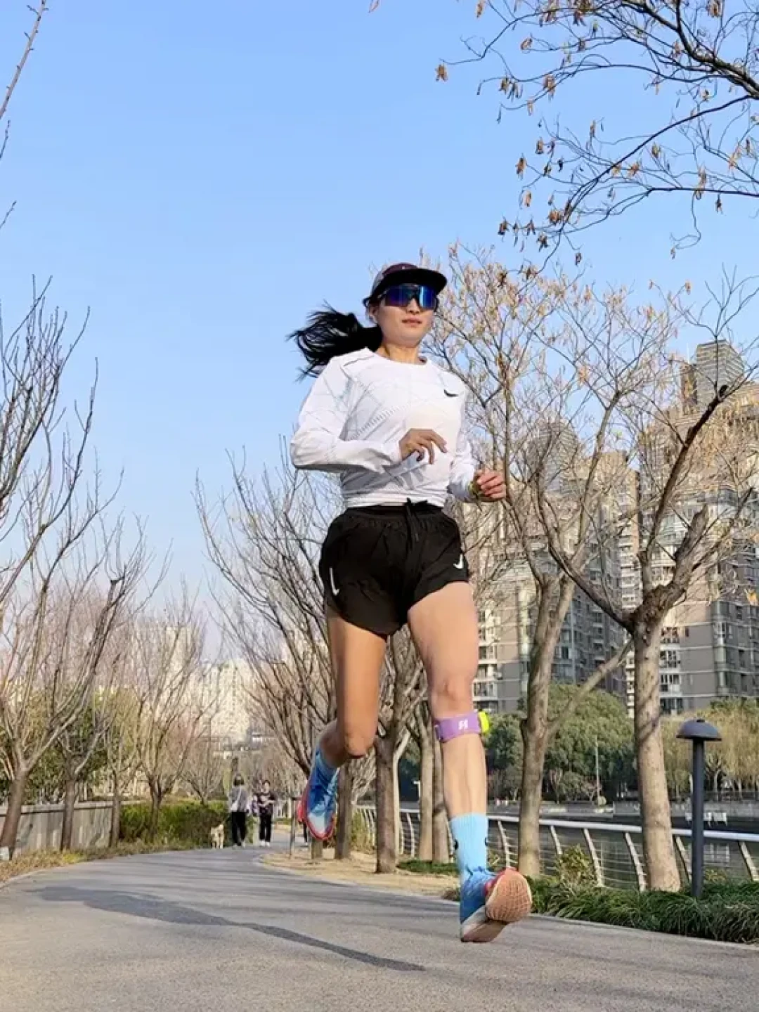 大跑量跑者记得给膝盖选好搭子🐎
