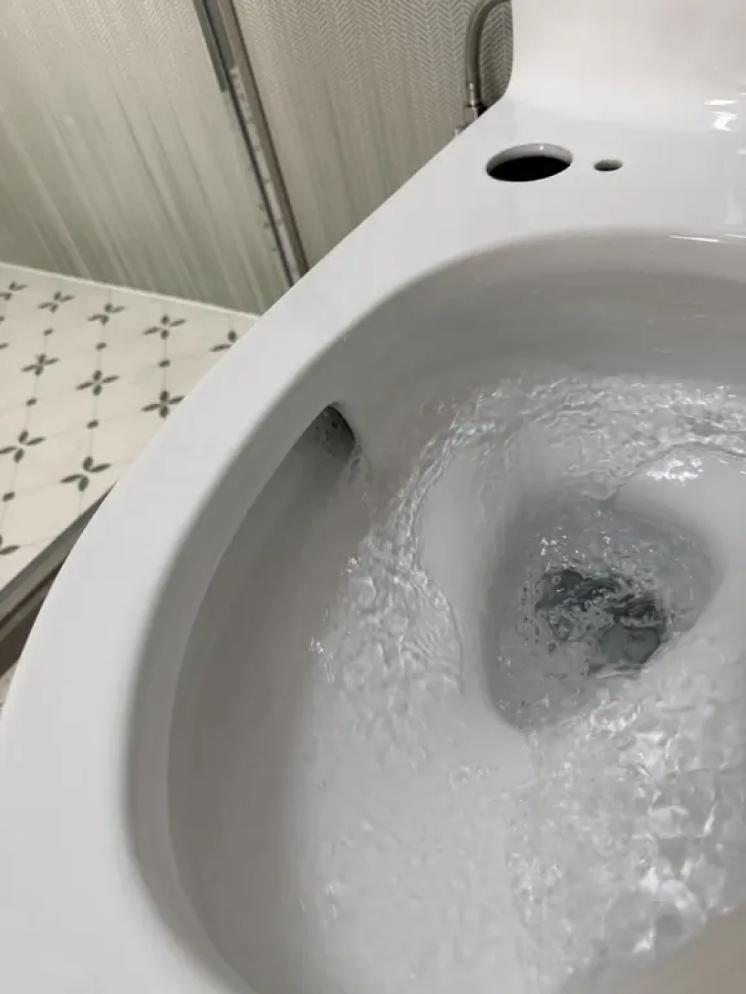 日系马桶下水器,坑距不准的神搭子