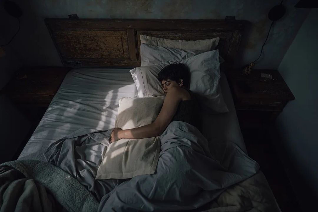 10 点前睡觉被推翻了?过了 72 岁的老人,睡觉尽量要做到这 5 点!
