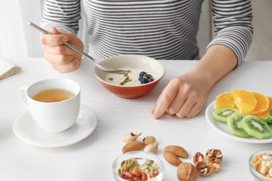 苹果是血栓的“抑制剂”?医生劝告:不想血管堵塞,多吃4种食物