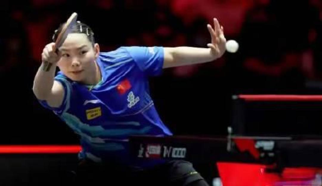石洵瑶4-0力克何卓佳卫冕,为国乒夺得新赛季WTT女单首冠