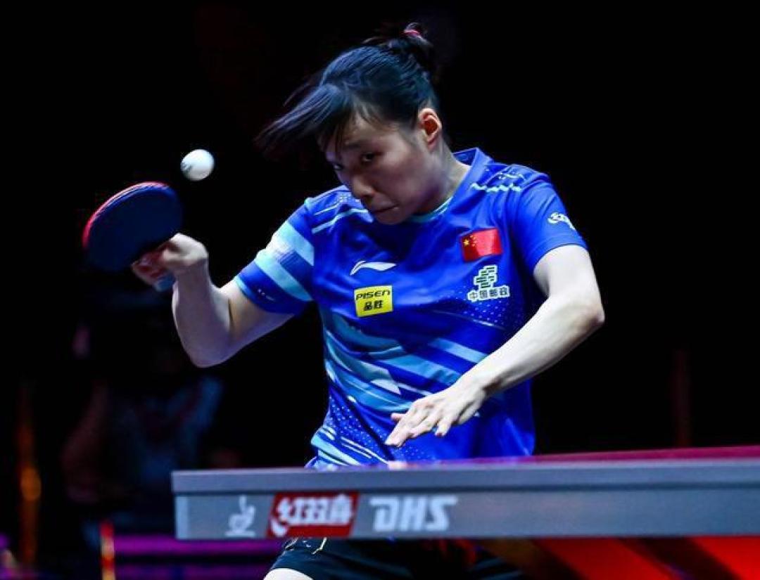 石洵瑶4-0力克何卓佳卫冕,为国乒夺得新赛季WTT女单首冠