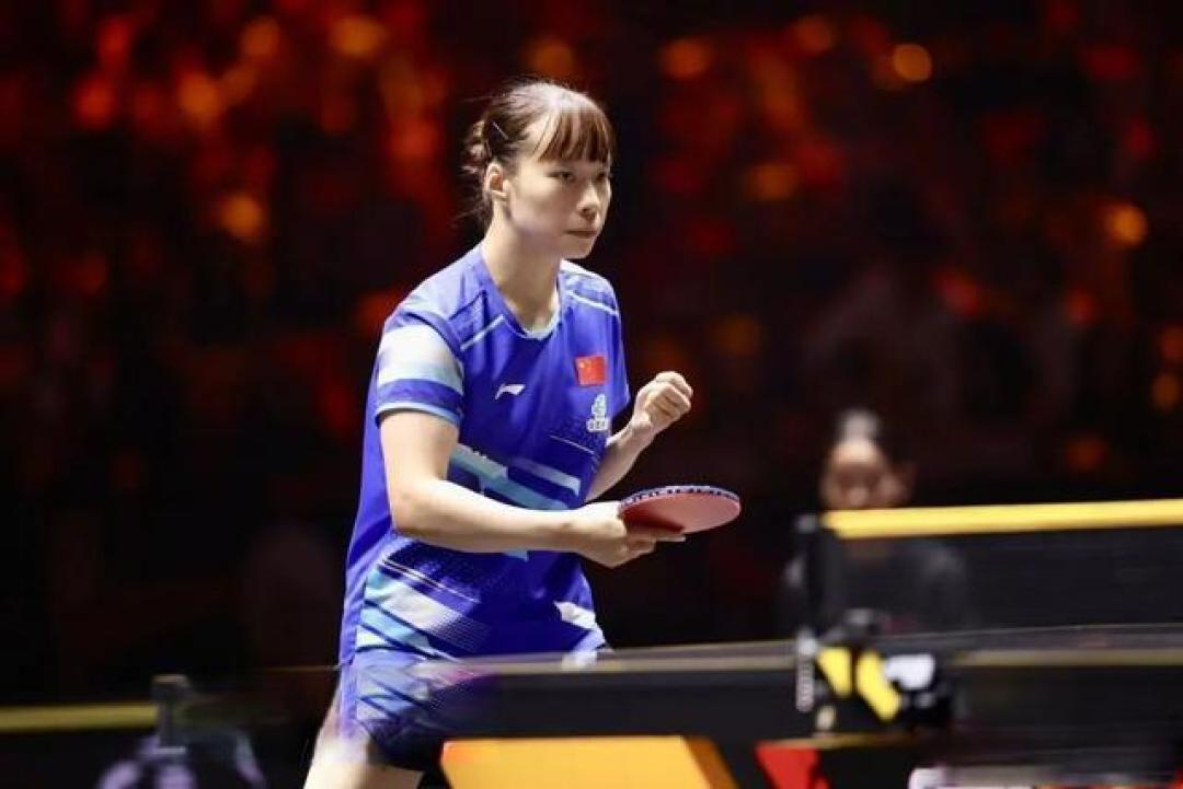 石洵瑶4-0力克何卓佳卫冕,为国乒夺得新赛季WTT女单首冠