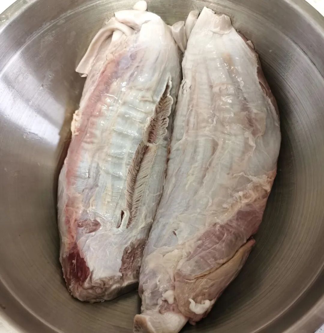 清鸡汤香卤牛腱