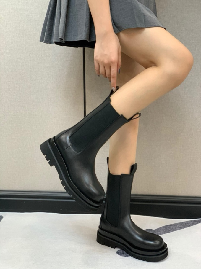 葆蝶家女靴