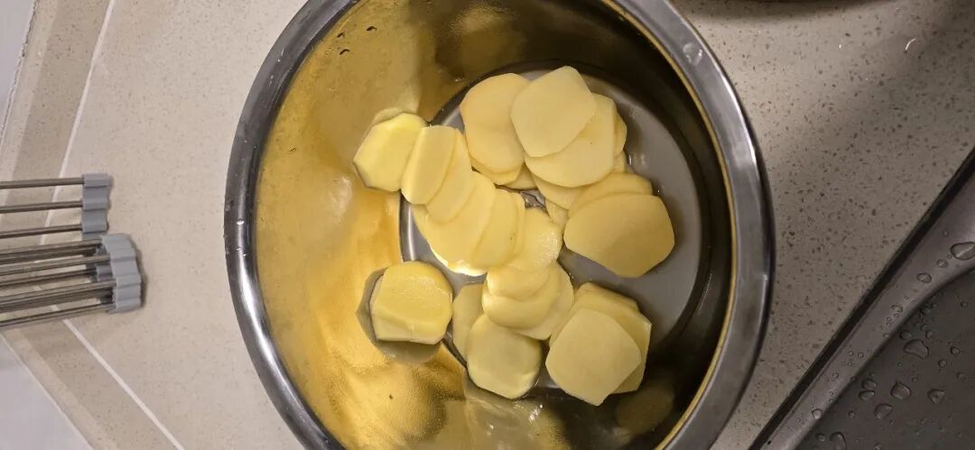 空气炸锅实战:土豆的热处理工艺与膨胀系数研究