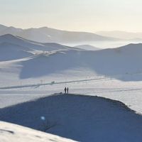 【2.6晚~2.8 · 休闲】乌兰布统玩雪,越野车雪地穿越