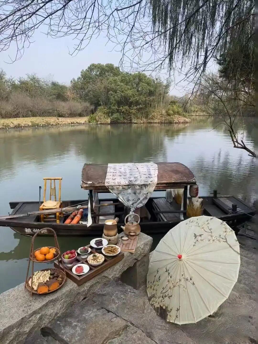 湿地餐桌漫游指南:在西溪,用舌尖解锁24小时时令鲜味