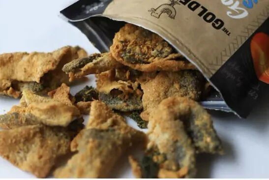 新加坡鱼皮推荐清单：从伴手礼、袋装零食到小贩中心现炸款