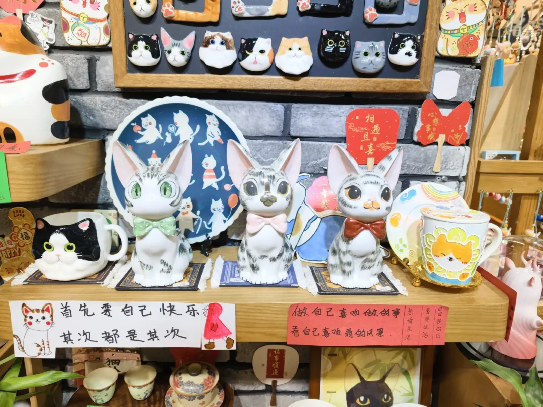 杭州南宋御街,邂逅非遗星巴克+可招财猫