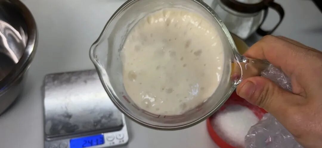 电饭锅就能做拉丝大吐司!零失败配方,柔软到爆,只要掌握方法和技巧,新手也能一次成功