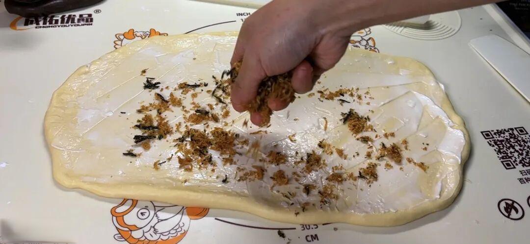 电饭锅就能做拉丝大吐司!零失败配方,柔软到爆,只要掌握方法和技巧,新手也能一次成功