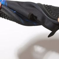 7双防滑速干鞋实测！溯溪游泳没穿过还敢说懂涉水？