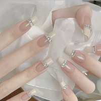 手绘法式 vs 贴片法式？58位用户真实体验告诉你答案