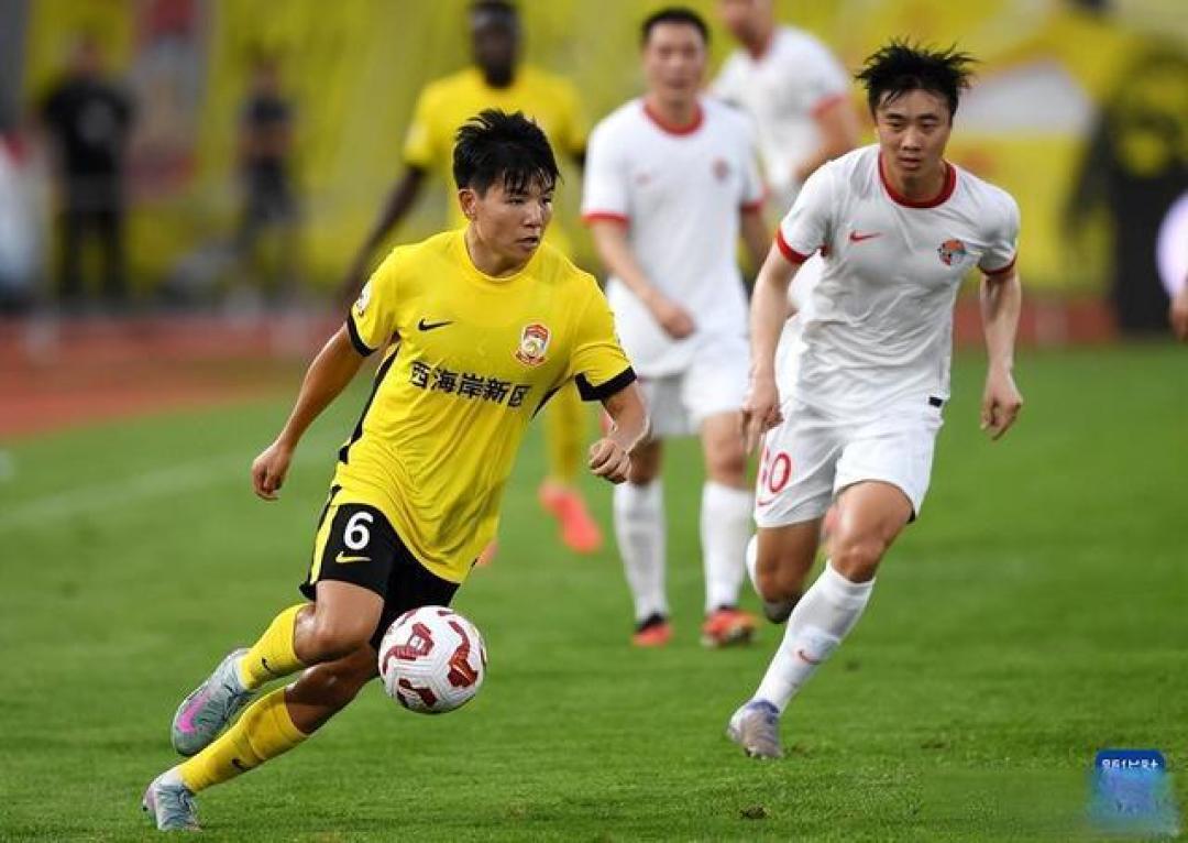 中国足球强心剂!U23队长徐彬将签约英超狼队开启新征程