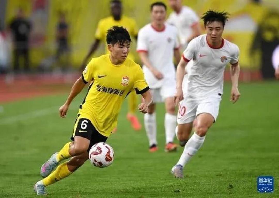 中国足球强心剂！U23队长徐彬将签约英超狼队开启新征程