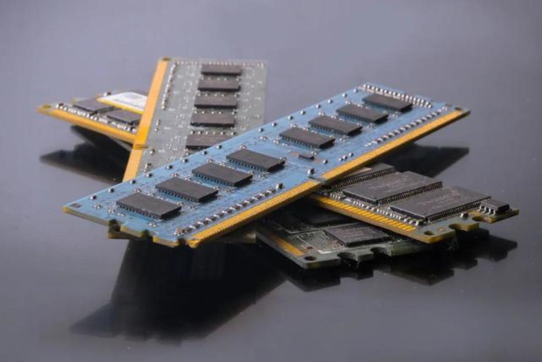 16GB内存成大学电脑新门槛?想用四年流畅最好选32GB