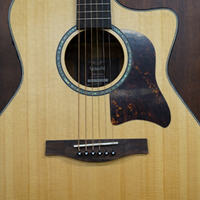 选吉他不是在选木头，而是在选“共鸣”：四款进阶全单琴深度测评