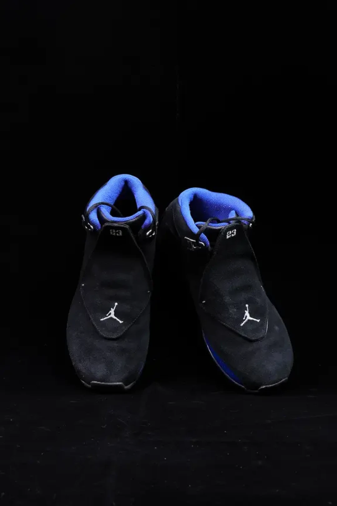 AJ18黑蓝帅是真帅,就是“黑麂皮”真的娇气