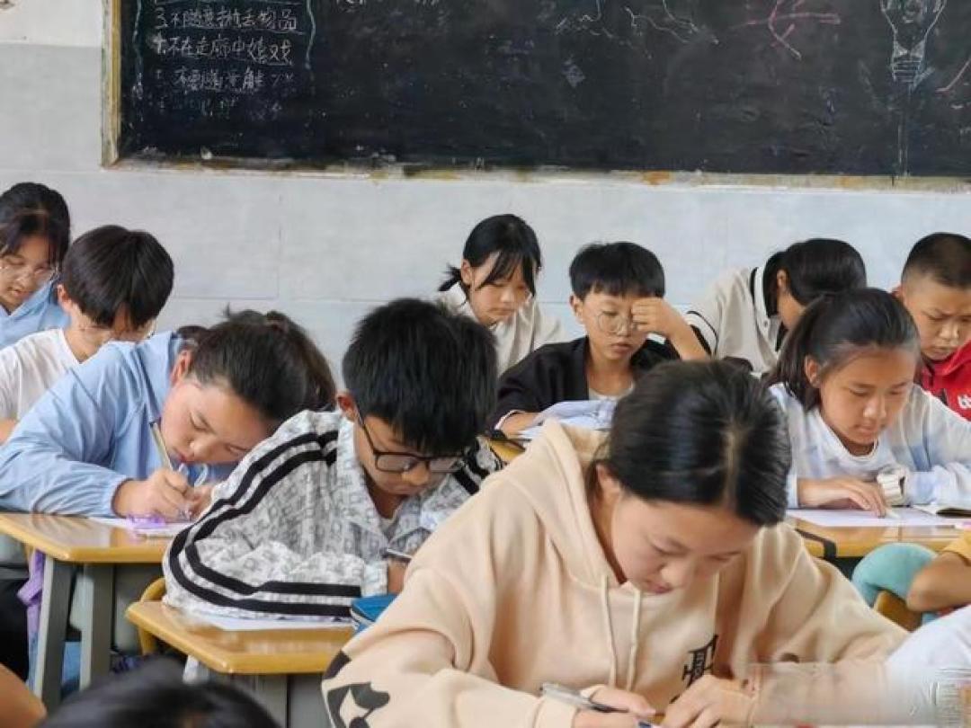 多地中小学取消期末统考,教育反内卷背后,是千亿鸡娃经济在转向