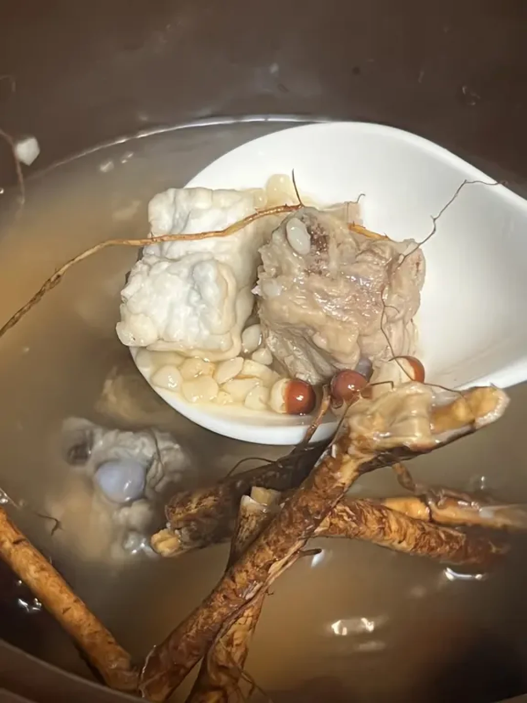 虚不受补、脾虚湿气重，这道汤可以常喝～