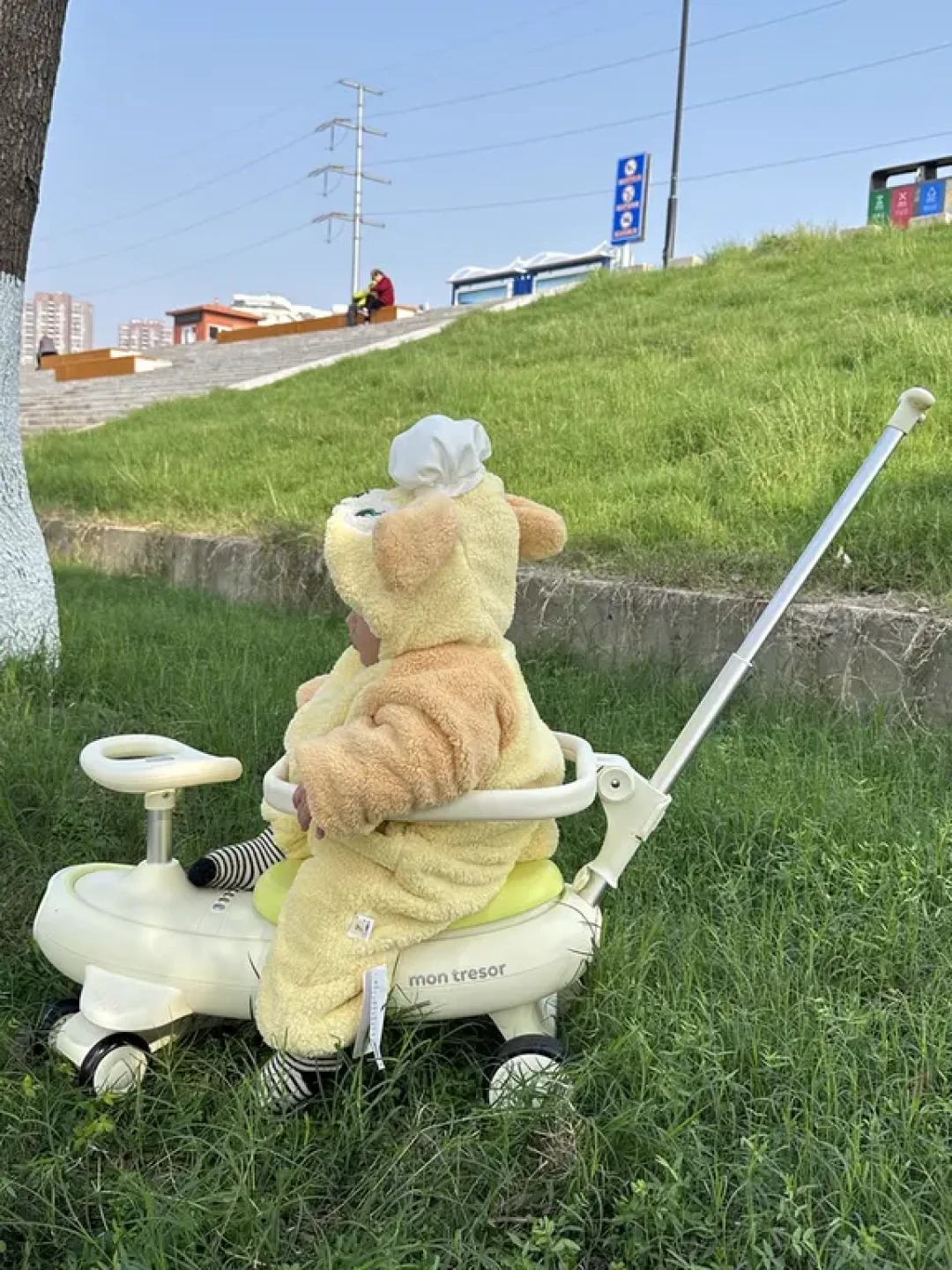 宝宝的第一辆座驾,这才是扭扭车的真实作用