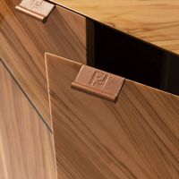 静谧的守护者：FENDI Casa柜体诗学