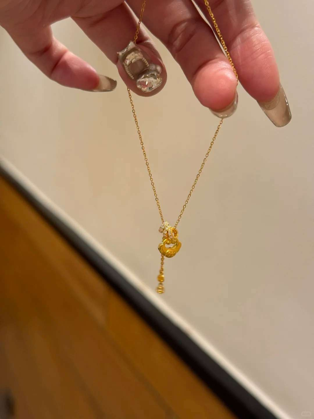 mini祥云锁!!是锁骨上的星光项链!泰闪了叭
