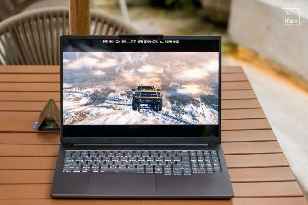 买 CPU 送 PS5?实测英特尔第三代 Ultra ,核显强得不像话
