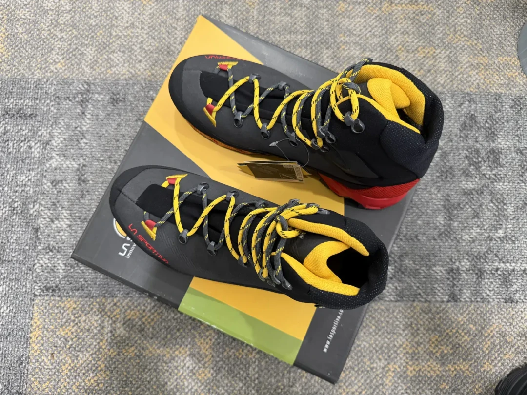 攒徒步装备｜La Sportiva Trek，颜值即正义