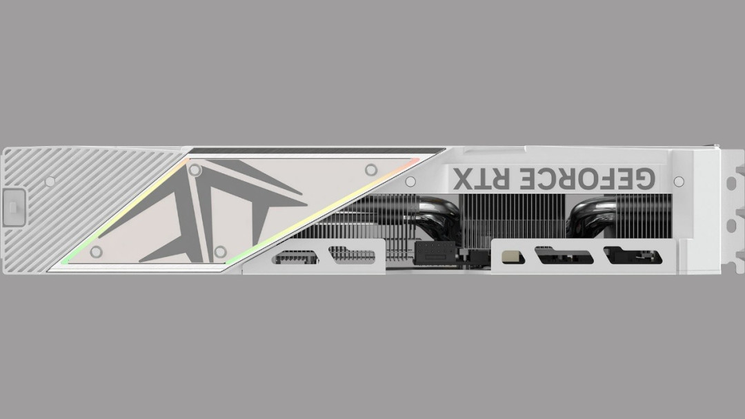 纯白美学与狂暴性能双向奔赴!RTX5070雪域冰龙显卡发布