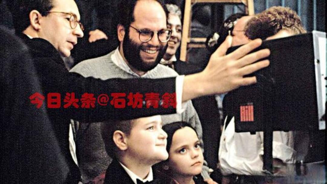 新手导演,暴躁制片,一部奇幻哥特电影如何从灾难边缘成为经典