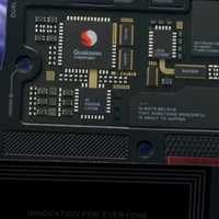 小米8被虚空打靶，隔了8年才发现是贴纸？