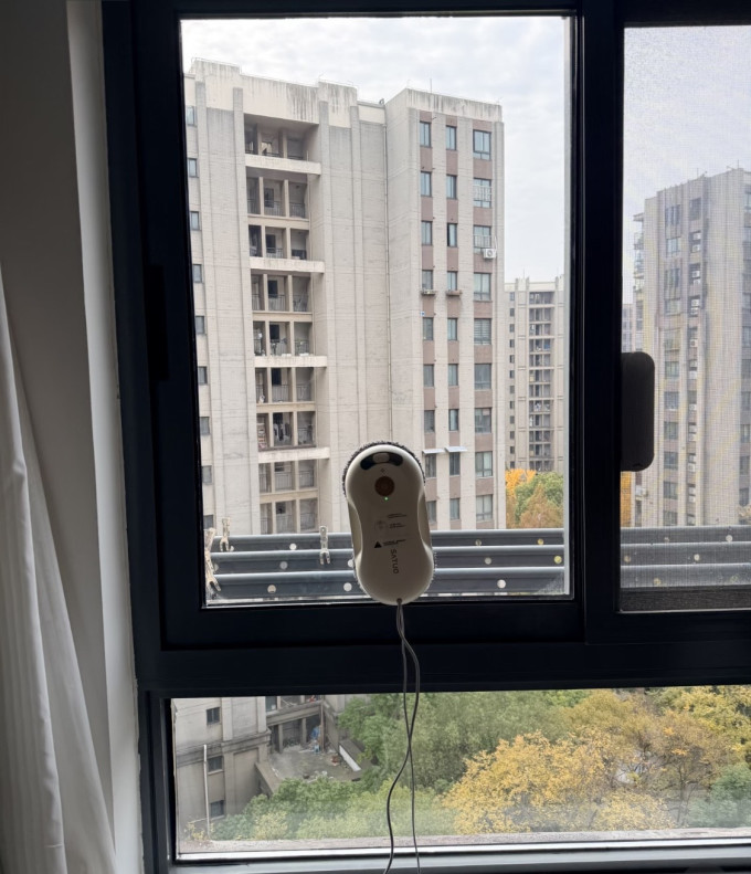 洒拖擦窗机器人