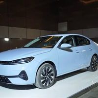 一汽大众全新速腾S实车亮相,3月上市,搭载1.5L自吸/涡轮动力