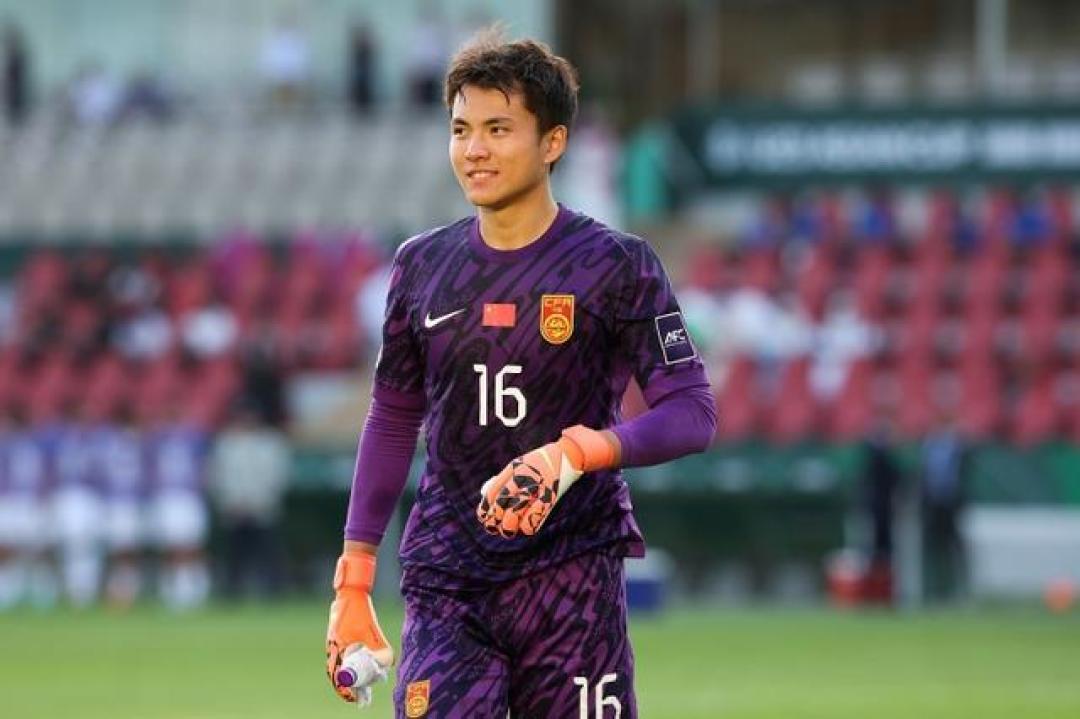 李昊落选最佳门将:虽创历史夺亚军,但决赛惨败揭示残酷差距