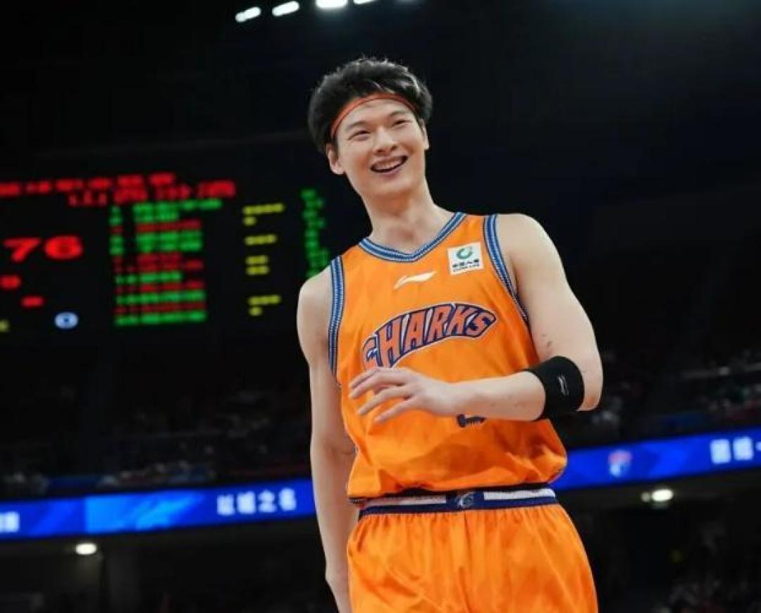 CBA历史第六人!王哲林达成万分里程碑,成现役本土唯一先生