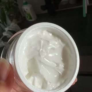 💎 当代女生的日常救赎：一罐搞定养肤+伪素颜，拒绝无效折腾！
