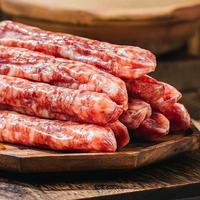 ✨年味藏在烟火里，更藏在这盒金字金华土香肠里