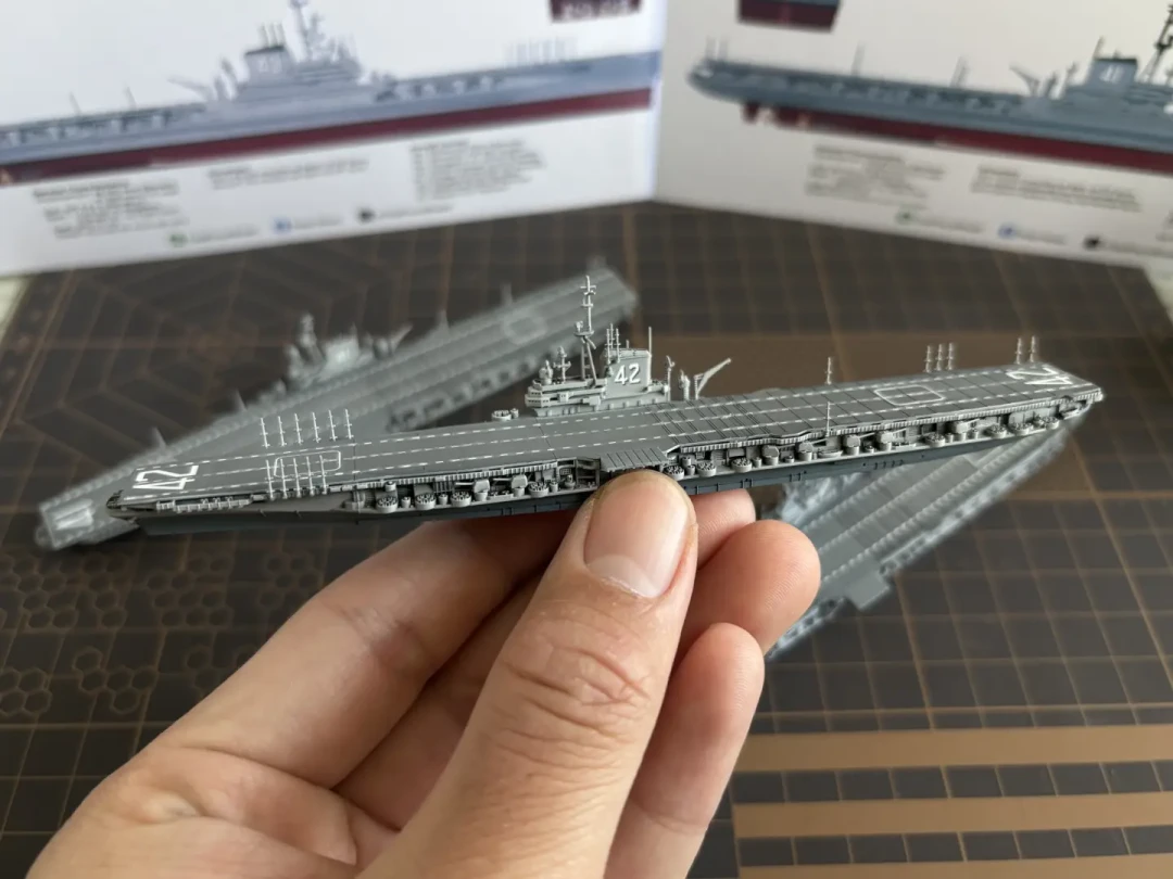 1/2000 微缩模型|中途岛级航母