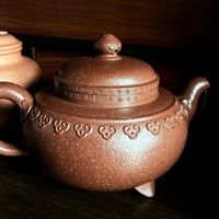 全手工紫砂壶：收藏还是实用？一场关于器物意义的认知博弈